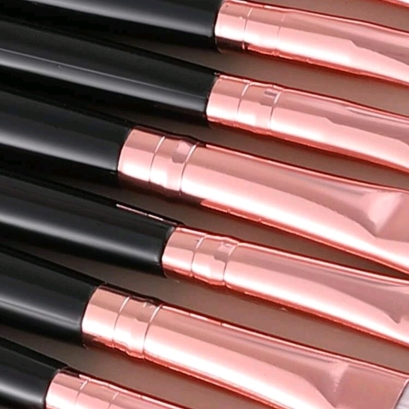 20 piece makeup brush set - Picture 3 of 5